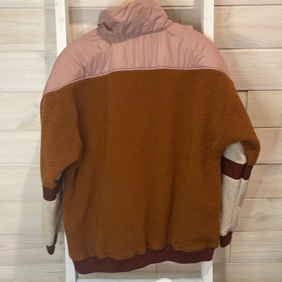 American Eagle quarter zip Sherpa - Picture 5 of 6